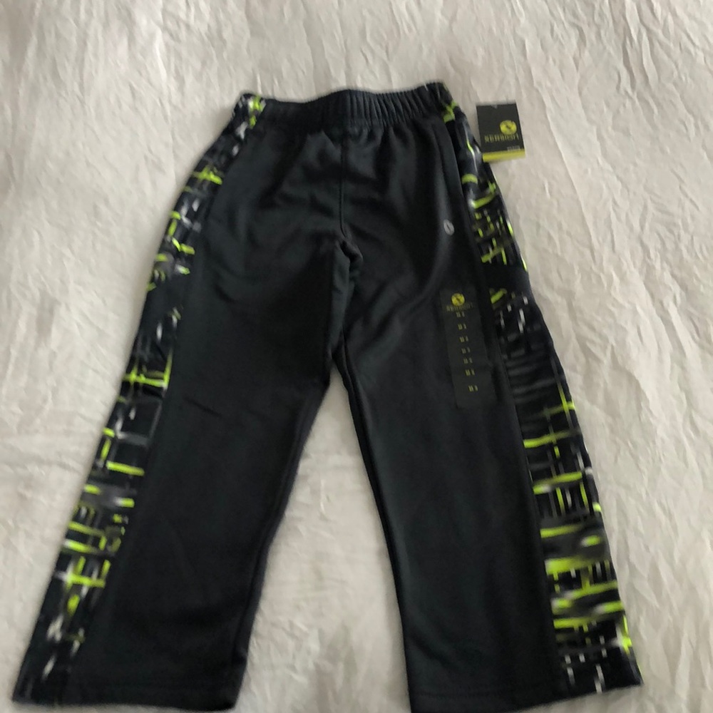 Athletic pants